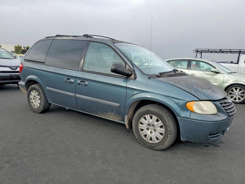 Photo 4 from auction – 2006 CHRYSLER TOWN & COU with VIN 1A4GP45R16B610036
