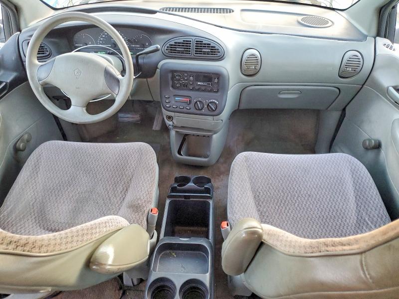 Photo 8 from auction – 2000 DODGE CARAVAN with VIN 2B4GP25G4YR791191