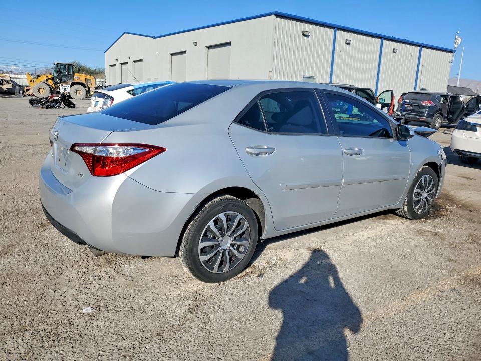 Photo 3 from auction – 2015 TOYOTA COROLLA L with VIN 5YFBURHE8FP198553