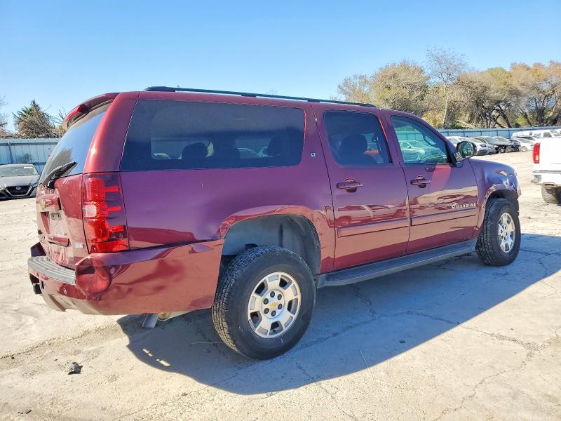 Photo 3 from auction – 2008 CHEVROLET SUBURBAN with VIN 3GNFC16038G158555
