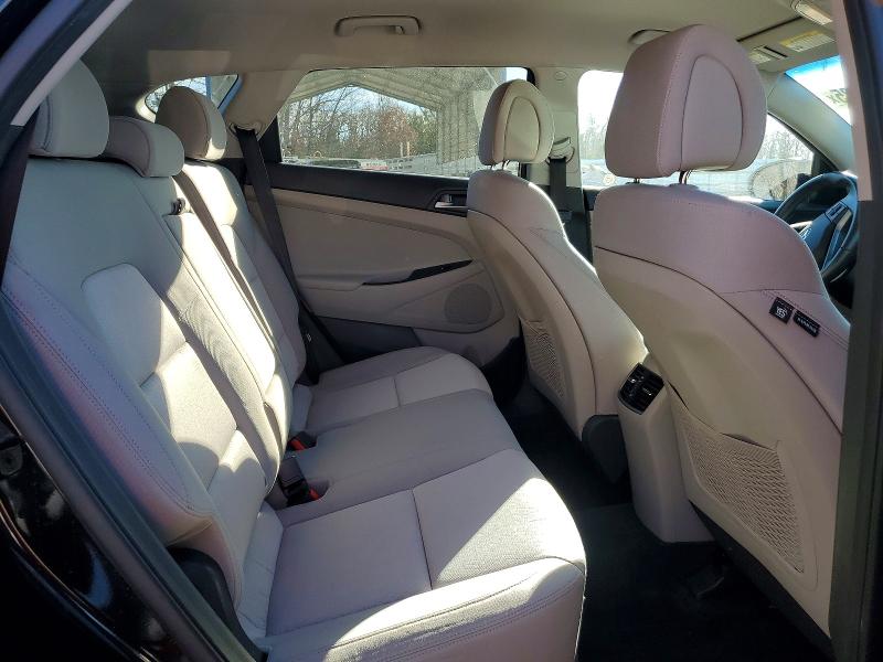 Photo 11 from auction – 2017 HYUNDAI TUCSON LIM with VIN KM8J33A20HU303373
