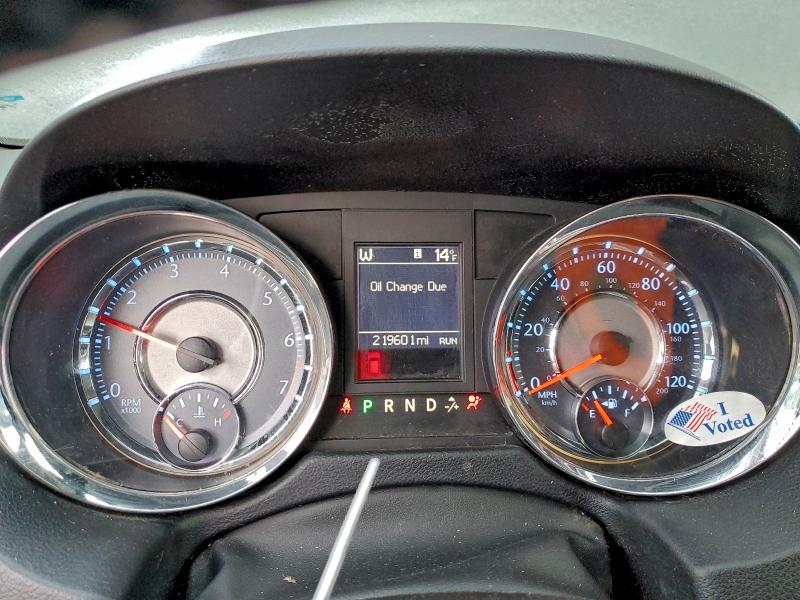 Photo 9 from auction – 2012 CHRYSLER TOWN & COU with VIN 2C4RC1CG9CR175208