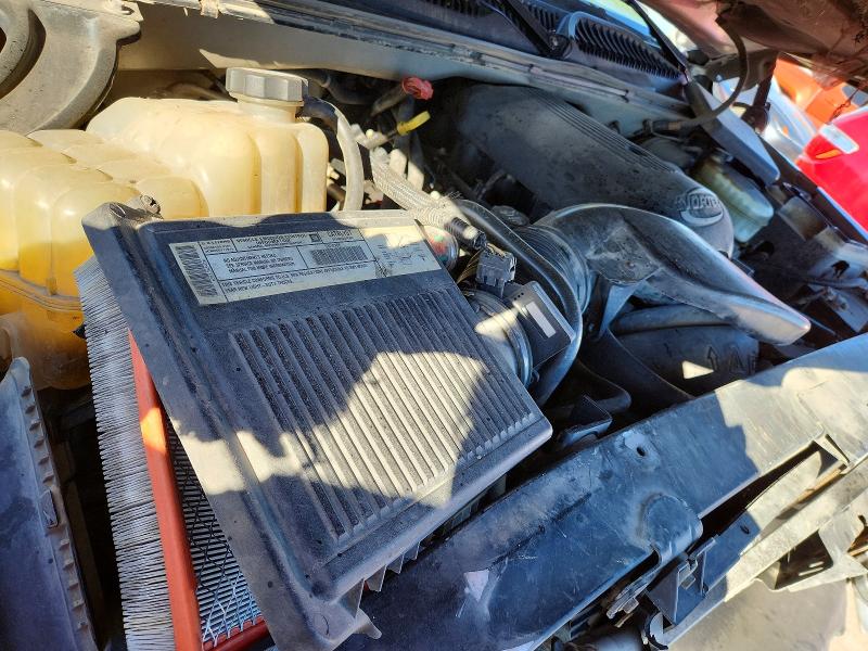 Photo 11 from auction – 2003 CHEVROLET SILVERADO with VIN 2GCEK19TX31134543