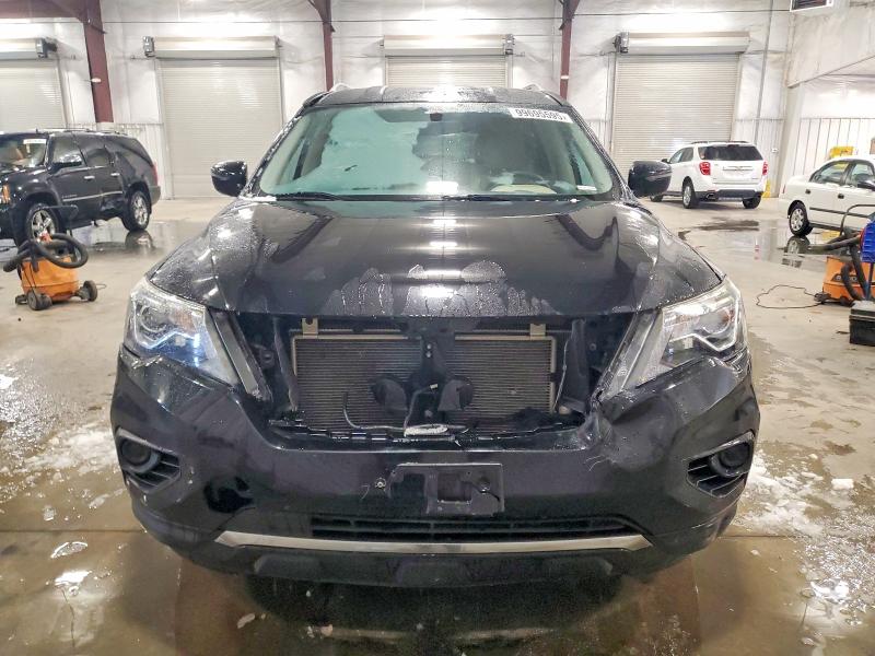 Photo 5 from auction – 2017 NISSAN PATHFINDER with VIN 5N1DR2MM5HC652358