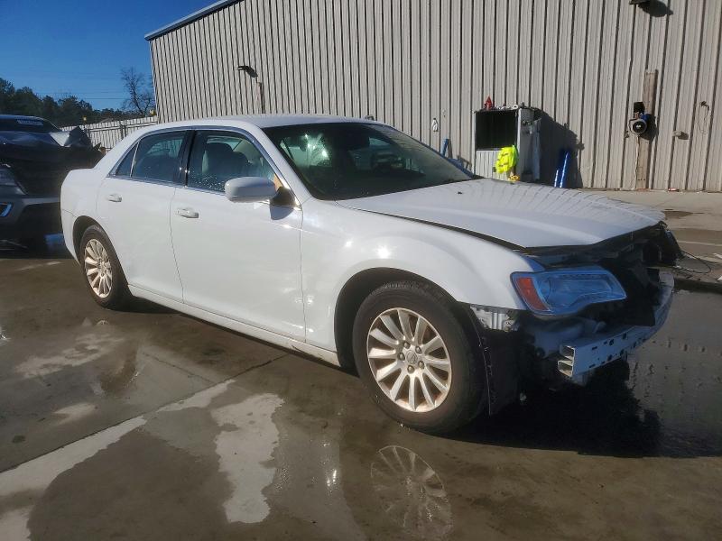 Photo 4 from auction – 2014 CHRYSLER 300 with VIN 2C3CCAAGXEH321282