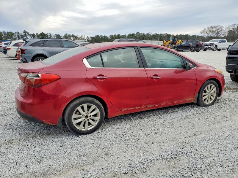 Photo 3 from auction – 2015 KIA FORTE EX with VIN KNAFX4A88F5372180