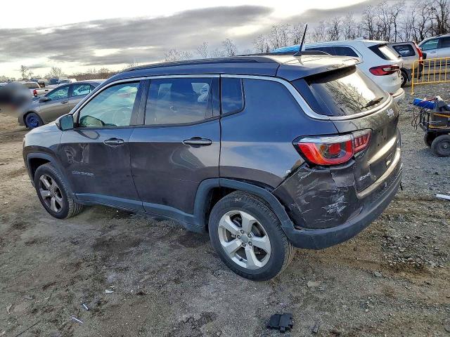 Photo 2 from auction – 2018 JEEP COMPASS with VIN 3C4NJDBB4JT150562