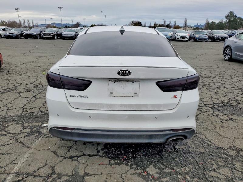 Photo 6 from auction – 2018 KIA OPTIMA with VIN 5XXGT4L33JG236578