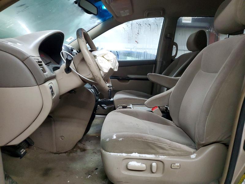 Photo 7 from auction – 2005 TOYOTA SIENNA with VIN 5TDZA23C35S269040