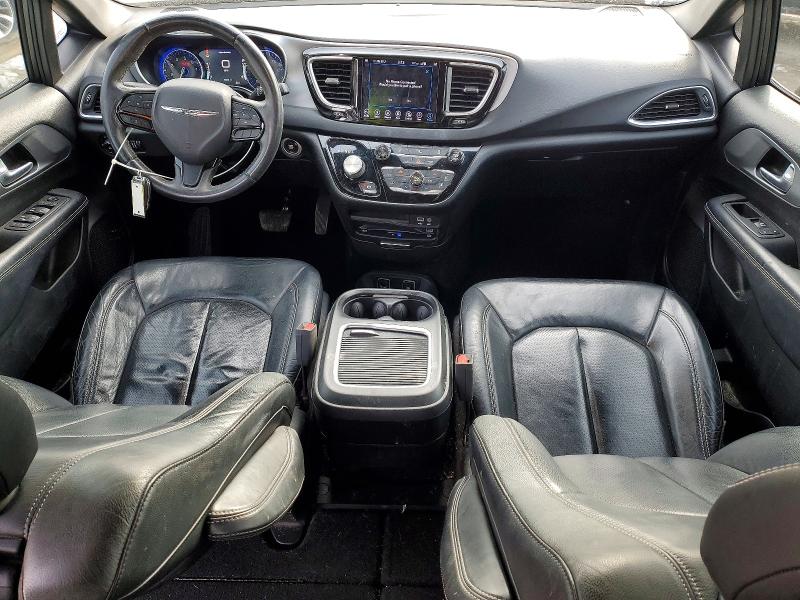 Photo 8 from auction – 2018 CHRYSLER PACIFICA with VIN 2C4RC1EG2JR168210