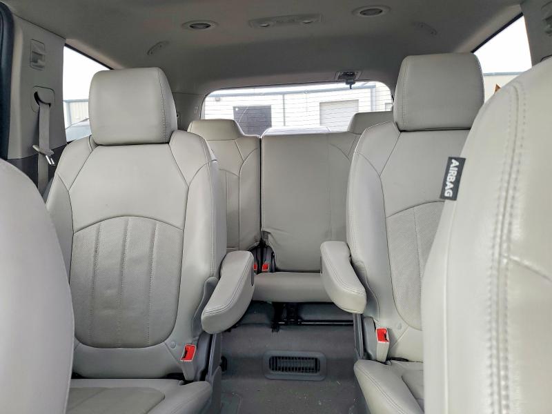 Photo 10 from auction – 2017 CHEVROLET TRAVERSE with VIN 1GNKRJKD8HJ141111