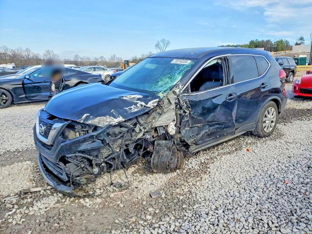 NISSAN ROGUE 2017 with VIN JN8AT2MT2HW383948 - Photo from auction