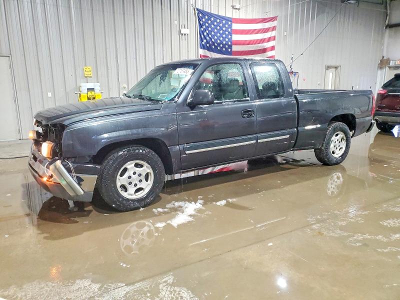 CHEVROLET SILVERADO 2004 with VIN 2GCEC19T841351748 - Photo from auction