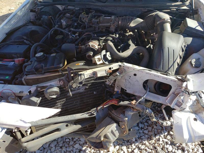 Photo 11 from auction – 2004 FORD CROWN VICT with VIN 2FAFP71W24X166406