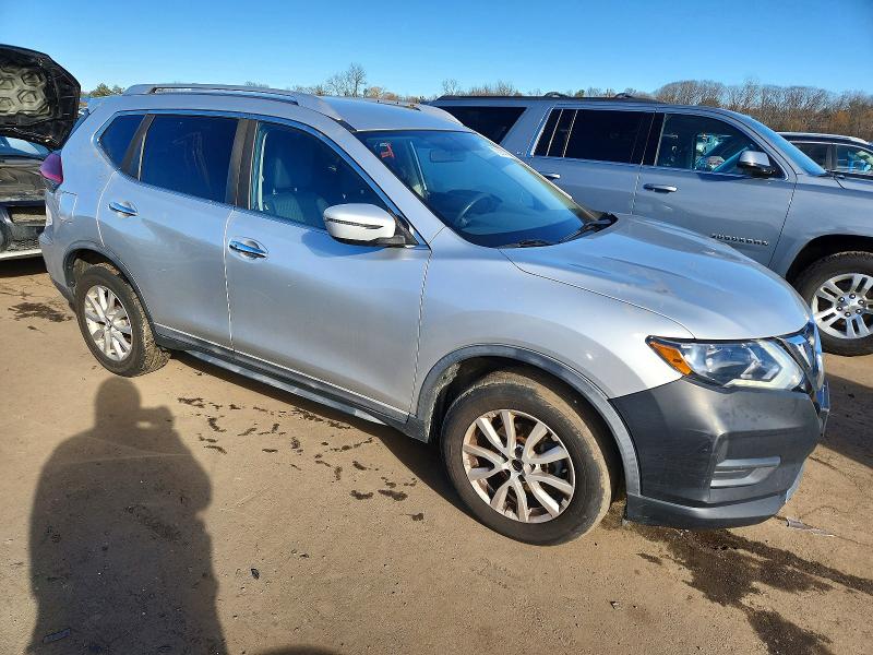 Photo 4 from auction – 2018 NISSAN ROGUE with VIN KNMAT2MV8JP581897