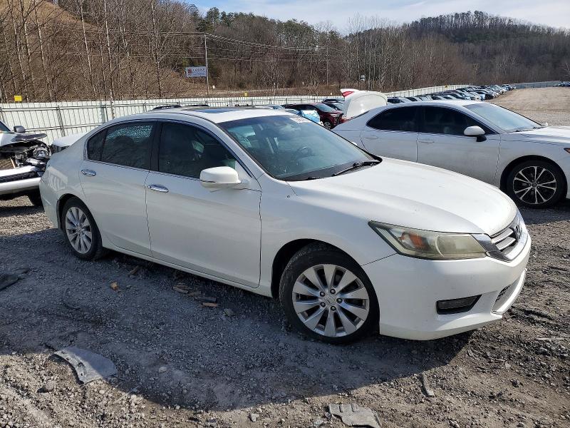 Photo 4 from auction – 2015 HONDA ACCORD EXL with VIN 1HGCR2F85FA009793