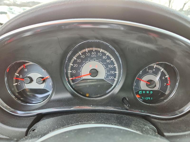 Photo 9 from auction – 2014 CHRYSLER 200 with VIN 1C3CCBAG3EN103696