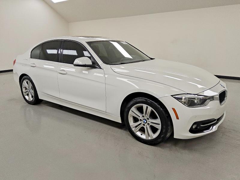 Photo 4 from auction – 2017 BMW 330 I with VIN WBA8B9G35HNU56038