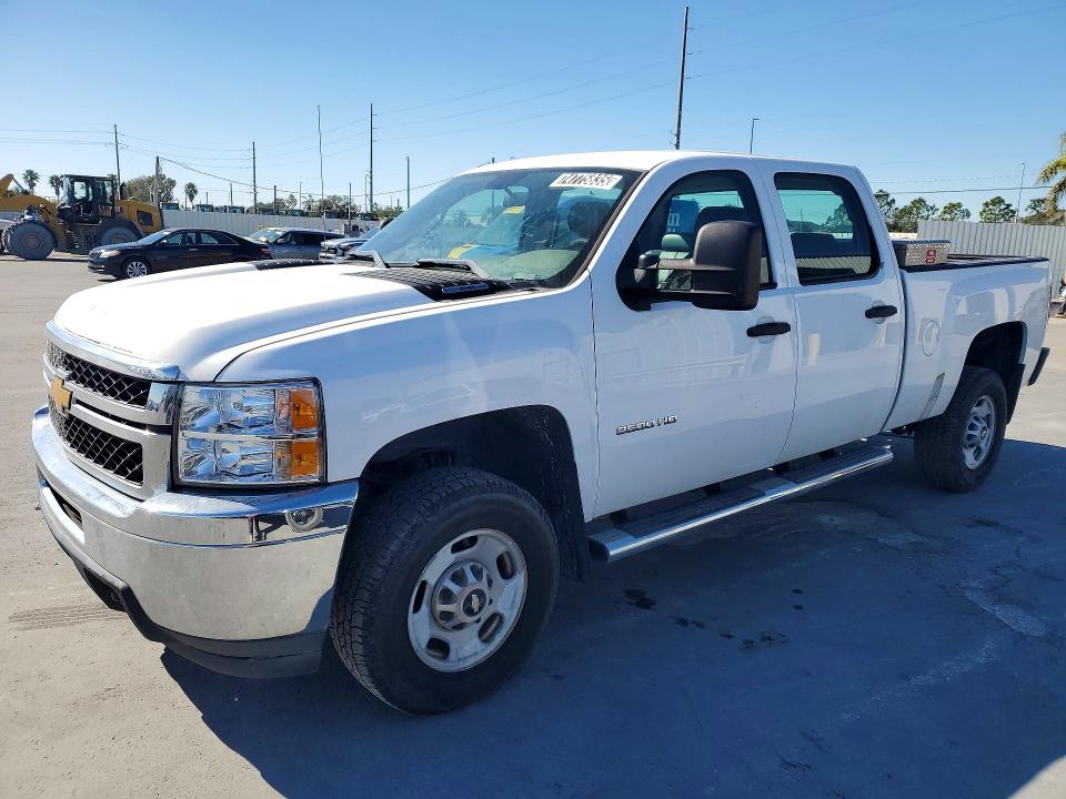 CHEVROLET SILVERADO 2014 z numerem VIN 1GC1KVC81EF174791 - Zdjęcie z aukcji