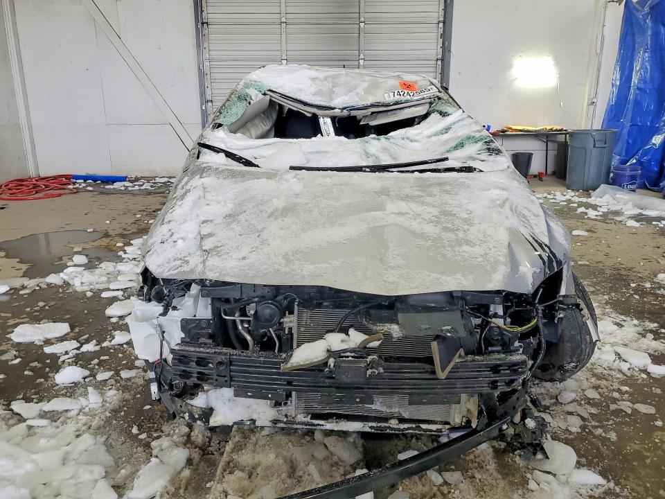Photo 5 from auction – 2025 NISSAN VERSA with VIN 3N1CN8DV8SL873457