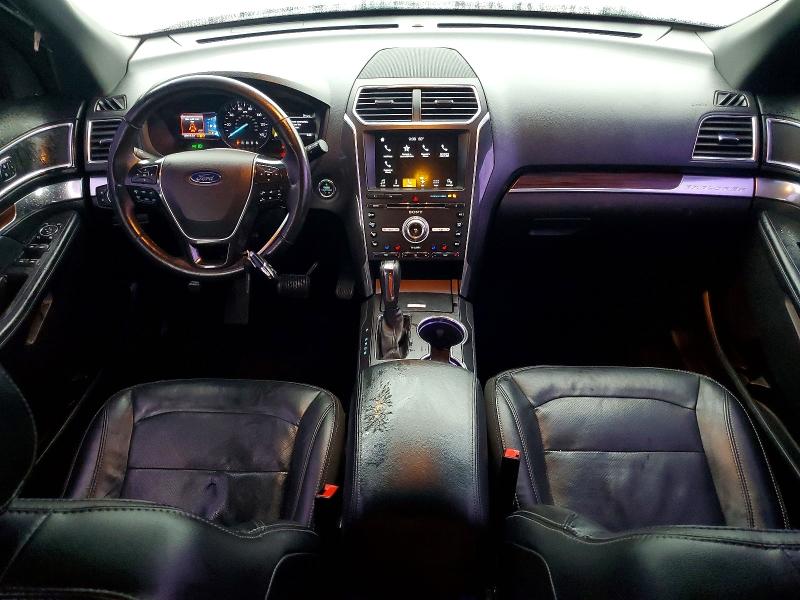 Zdjęcie 8 z aukcji – 2017 FORD EXPLORER L z VIN 1FM5K7FH9HGB21842