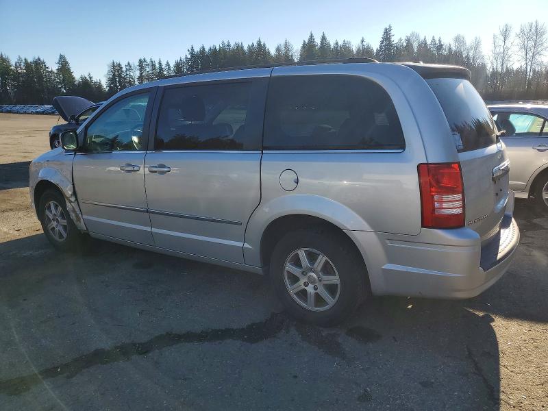 Photo 2 from auction – 2010 CHRYSLER TOWN & COU with VIN 2A4RR5D16AR343975