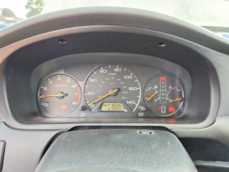 Photo 9 from auction – 2002 HONDA ODYSSEY with VIN 5FNRL18012B028113