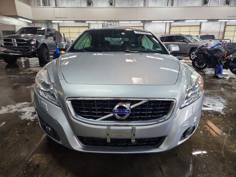 Photo 5 from auction – 2012 VOLVO C70 T5 with VIN YV1672MC8CJ123978
