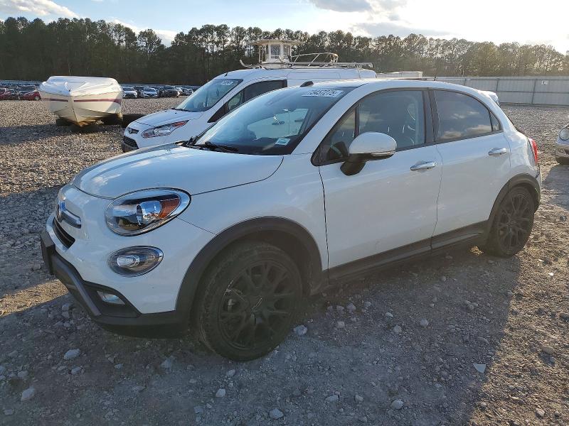 FIAT 500X 2016 with VIN ZFBCFXET9GP387465 - Photo from auction
