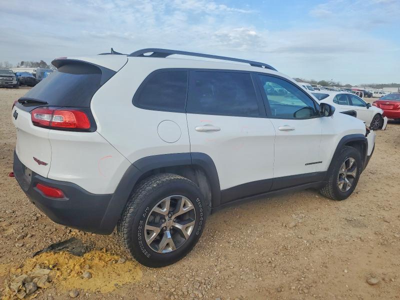 Photo 3 from auction – 2016 JEEP CHEROKEE T with VIN 1C4PJMBS6GW132513