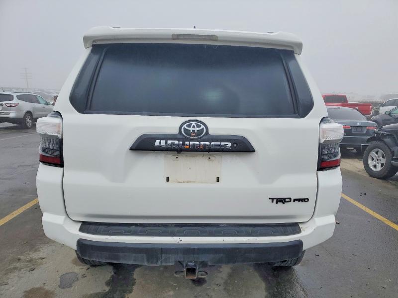 Photo 6 from auction – 2017 TOYOTA 4RUNNER with VIN JTEBU5JR7H5420338