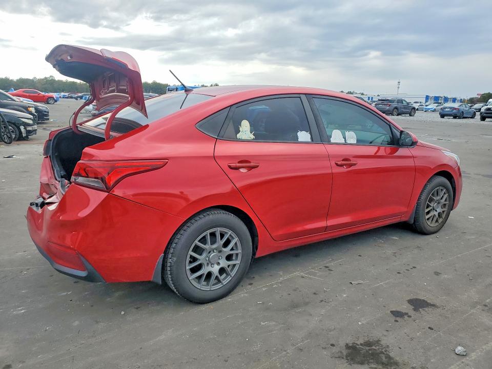 Photo 3 from auction – 2018 HYUNDAI ACCENT SE with VIN 3KPC24A3XJE024368