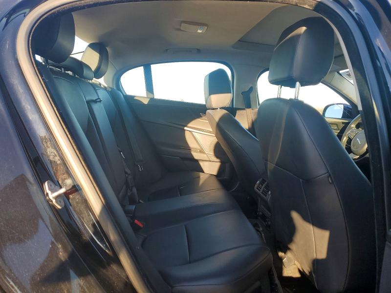 Photo 10 from auction – 2018 JAGUAR XE with VIN SAJAR4FX7JCP38806