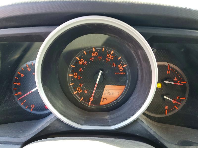 Photo 9 from auction – 2010 TOYOTA 4RUNNER SR with VIN JTEBU5JR2A5018135