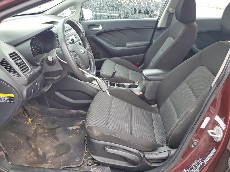 Photo 7 from auction – 2017 KIA FORTE LX with VIN 3KPFK4A7XHE059728