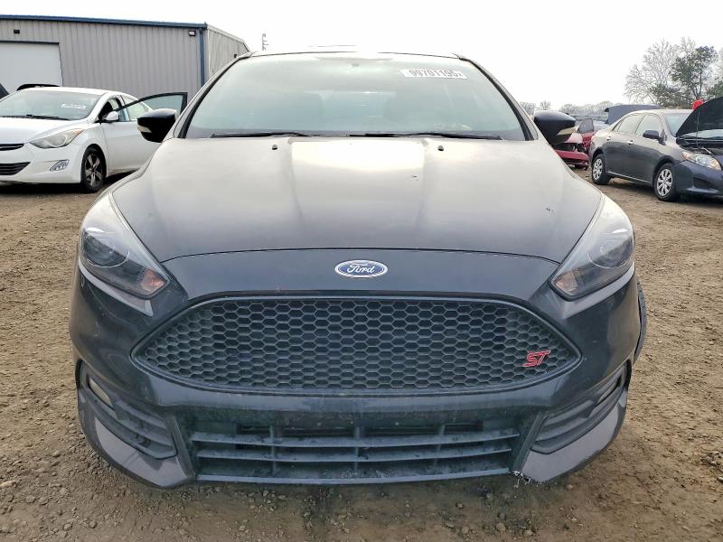 Photo 5 from auction – 2017 FORD FOCUS ST with VIN 1FADP3L99HL338733