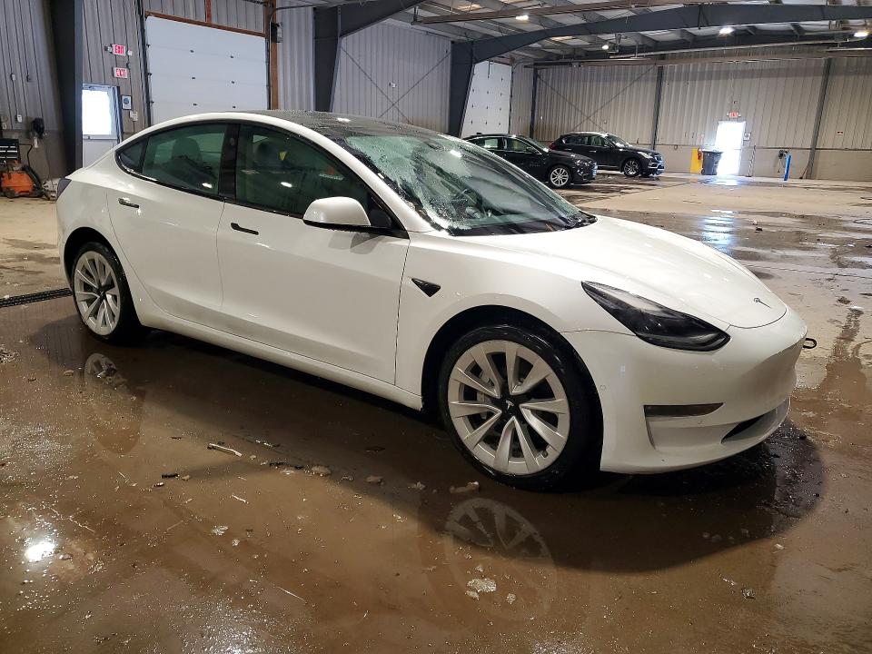 Photo 4 from auction – 2022 TESLA MODEL 3 with VIN 5YJ3E1EB8NF286266