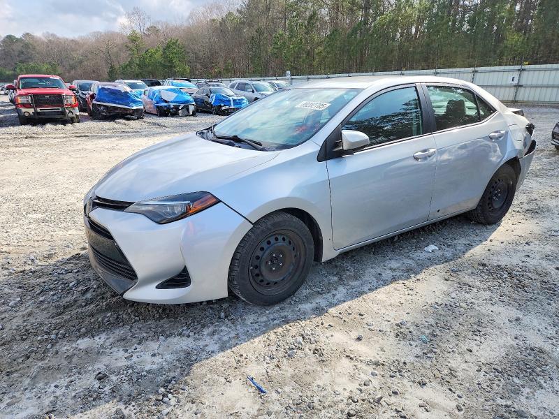 TOYOTA COROLLA L 2018 with VIN 5YFBURHE5JP817702 - Photo from auction