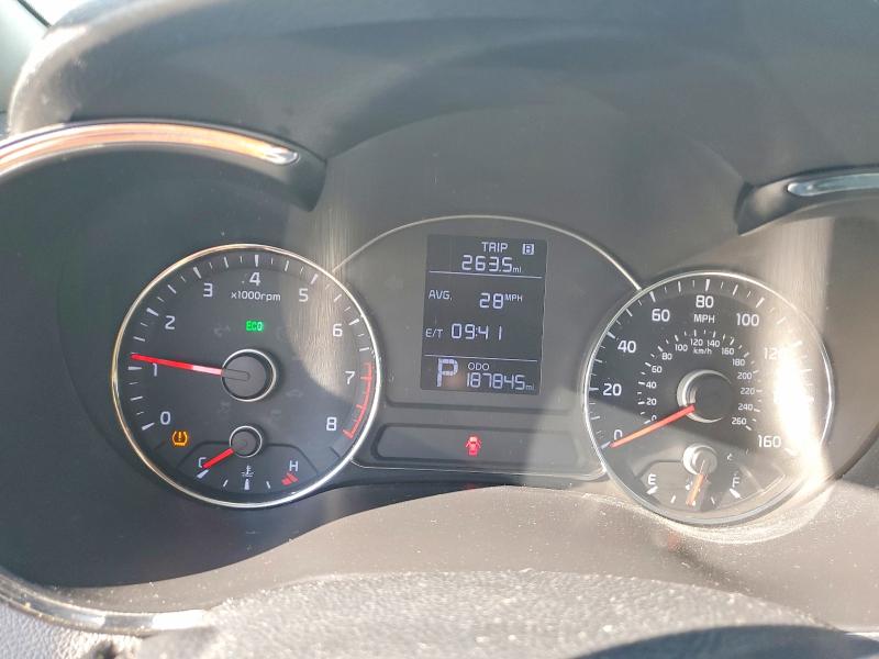 Photo 9 from auction – 2016 KIA FORTE LX with VIN KNAFX4A65G5500746
