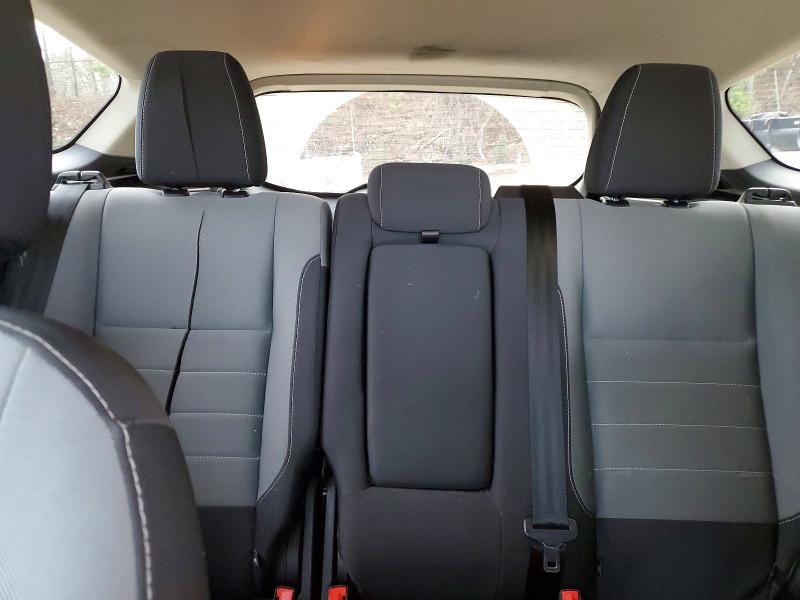 Photo 10 from auction – 2016 FORD ESCAPE with VIN 1FMCU0GX7GUC07553