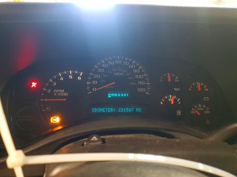 Photo 9 from auction – 2005 CHEVROLET SILVERADO with VIN 1GCEK19B45Z151694