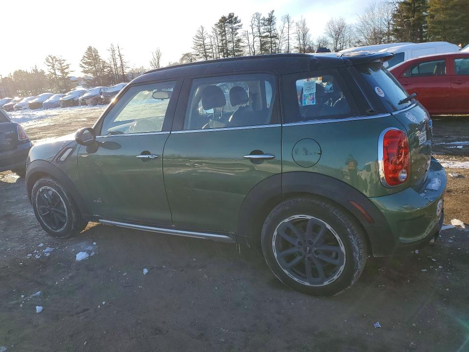 Photo 2 from auction – 2015 MINI COOPER S C with VIN WMWZC5C50FWP47829