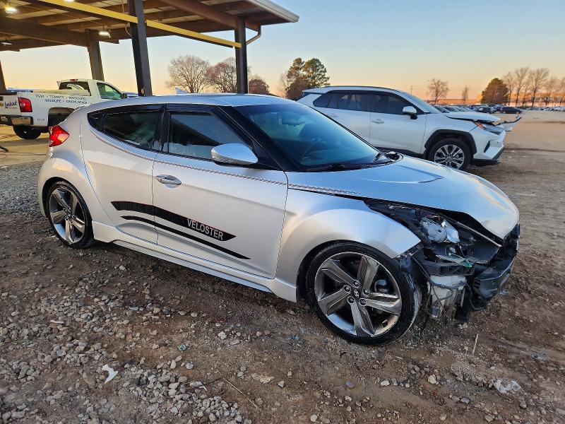 Photo 4 from auction – 2013 HYUNDAI VELOSTER T with VIN KMHTC6AE5DU112109