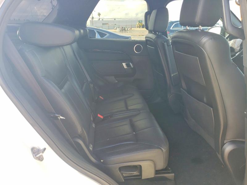 Photo 11 from auction – 2018 LAND ROVER DISCOVERY with VIN SALRG2RV2JA068835