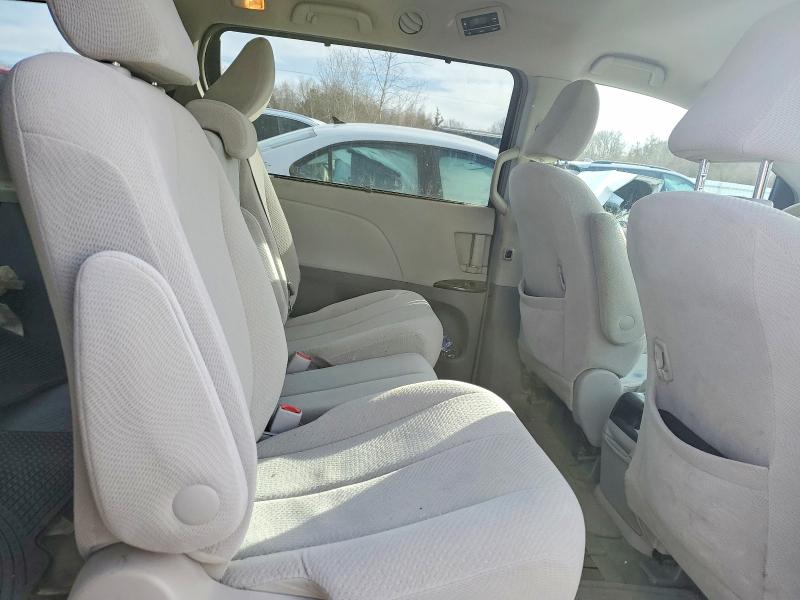 Photo 11 from auction – 2014 TOYOTA SIENNA LE with VIN 5TDKK3DC2ES463769
