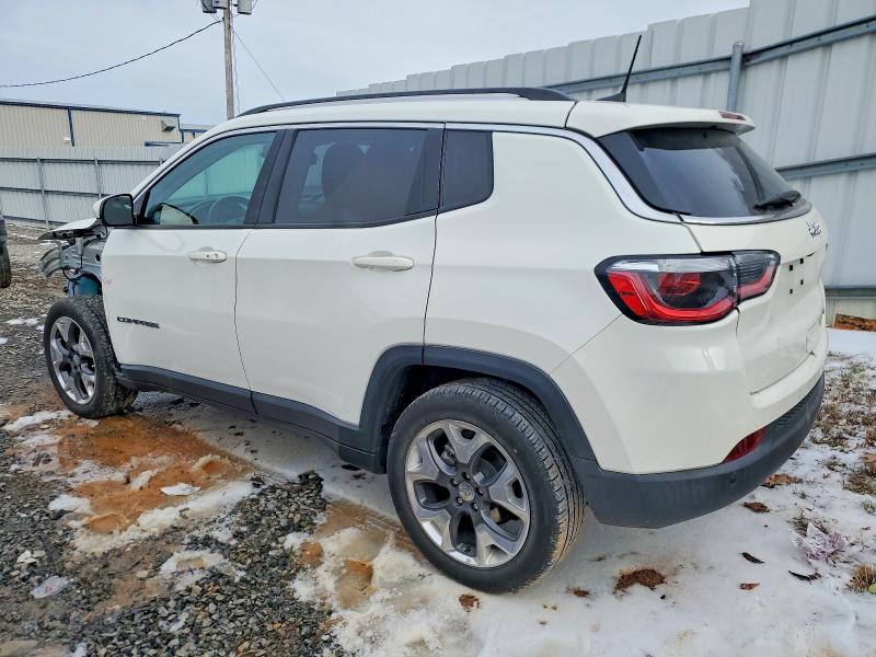 Photo 2 from auction – 2018 JEEP COMPASS with VIN 3C4NJCCB7JT406590