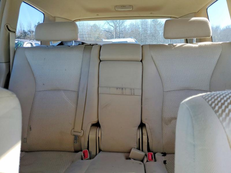 Photo 10 from auction – 2004 TOYOTA HIGHLANDER with VIN JTEGD21AX40076798