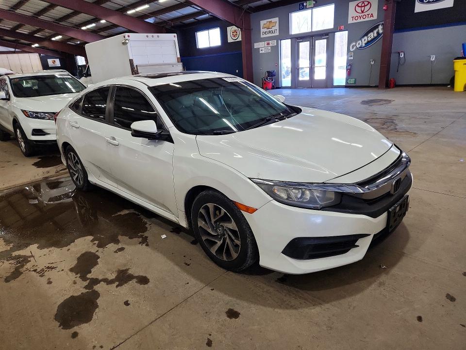 Photo 4 from auction – 2016 HONDA CIVIC with VIN 19XFC2F74GE243524