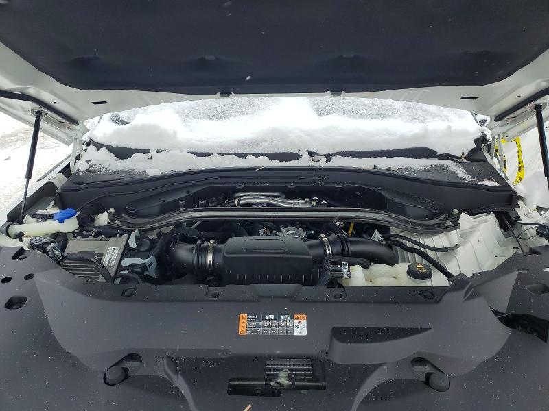 Photo 12 from auction – 2023 LINCOLN AVIATOR with VIN 5LM5J6XC4PGL02410