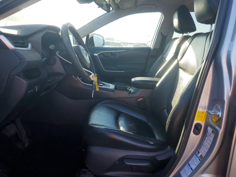 Photo 7 from auction – 2020 TOYOTA RAV4 LE with VIN 2T3MWRFV8LW050653